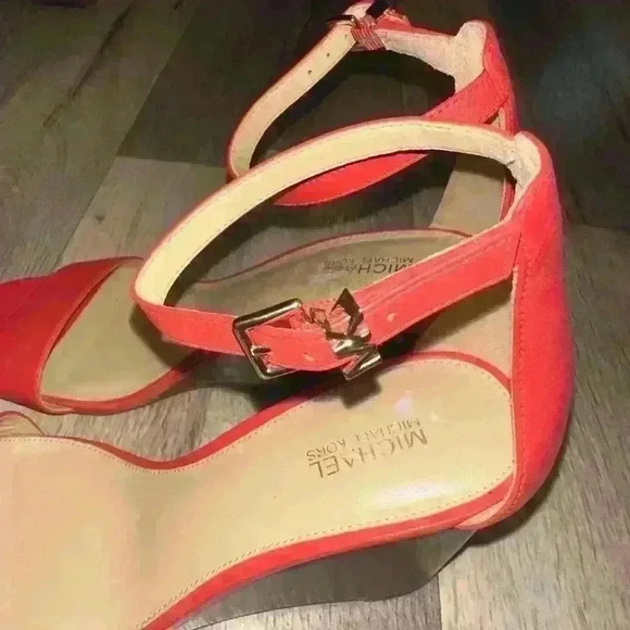 NWOT Michael Kors Fiona wedge ORANGE ankle strap size 7.5 M - Picture 6 of 8